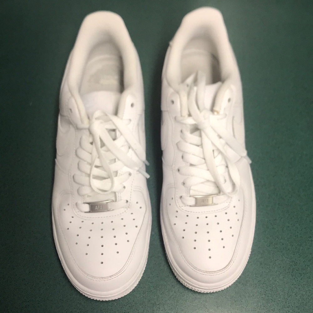 Nike Women’s Airforce 1 ‘07